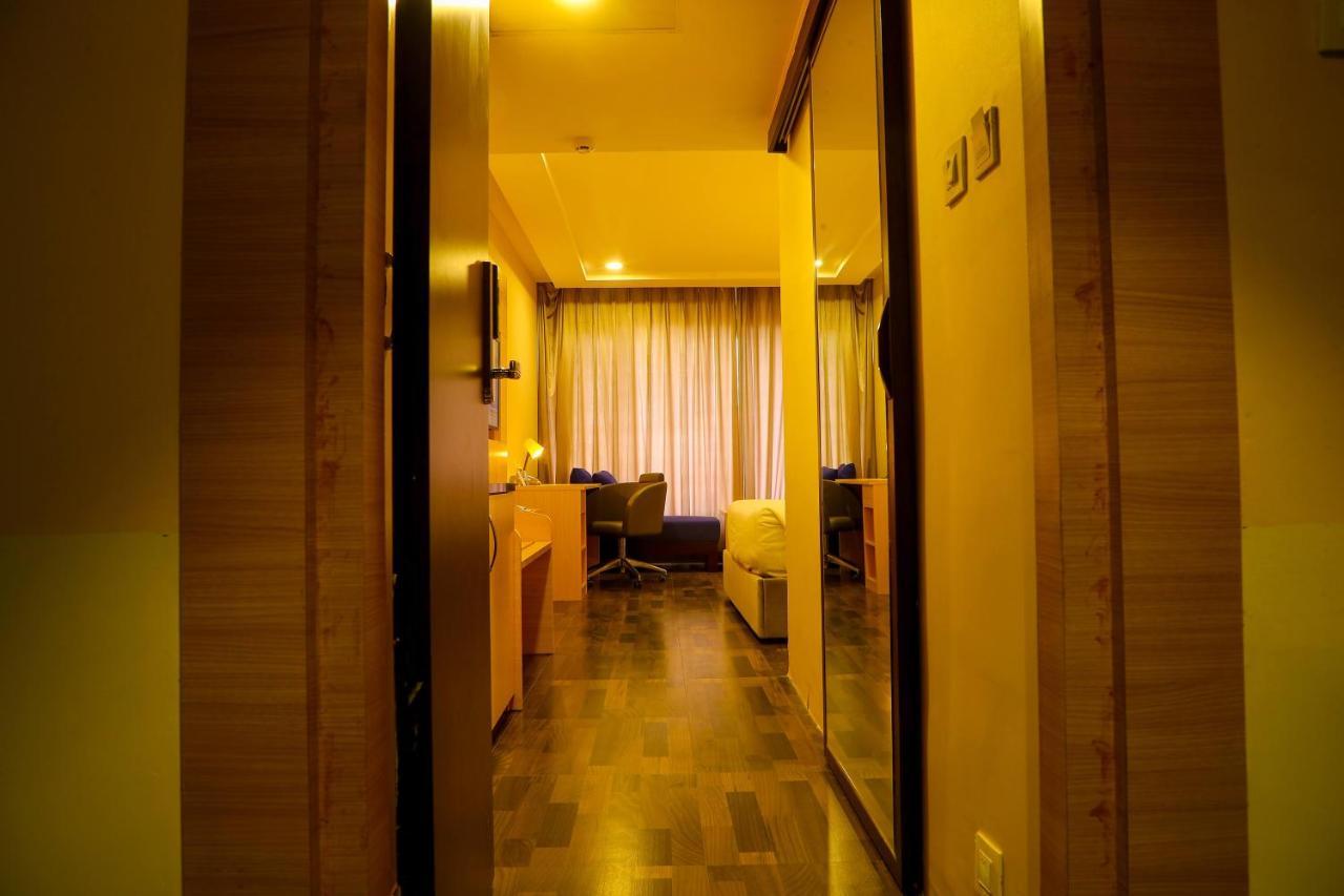 Bay View Hotel Vizag Višákhapatnam Exteriér fotografie