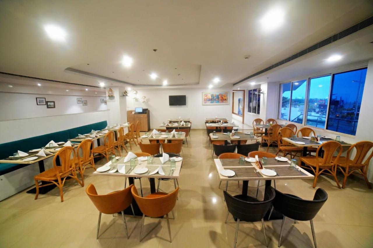 Bay View Hotel Vizag Višákhapatnam Exteriér fotografie