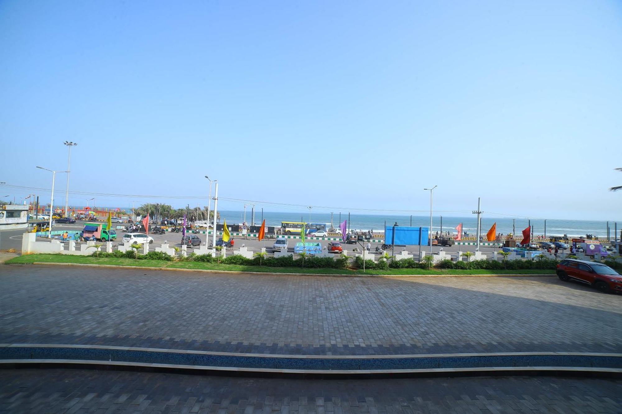 Bay View Hotel Vizag Višákhapatnam Exteriér fotografie